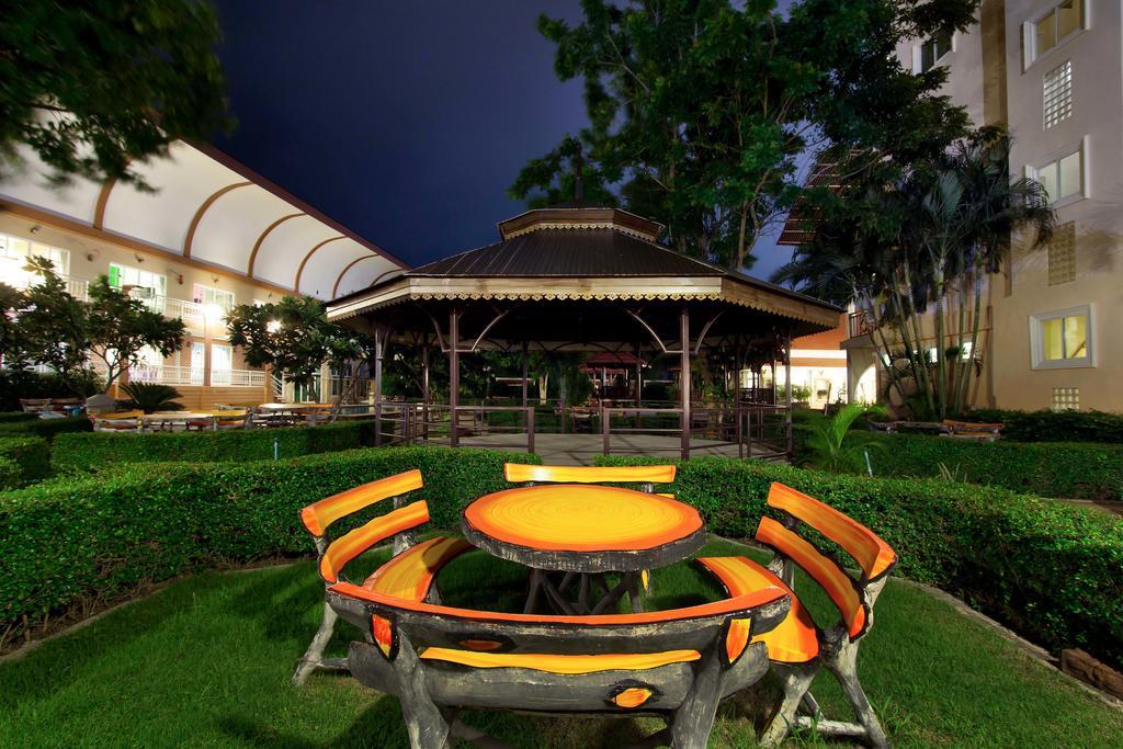 D Varee Xpress Hillside Hua Hin تشا أم المظهر الخارجي الصورة