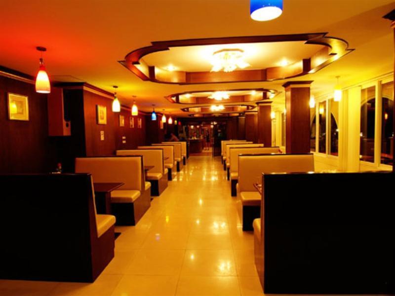 D Varee Xpress Hillside Hua Hin تشا أم المطعم الصورة